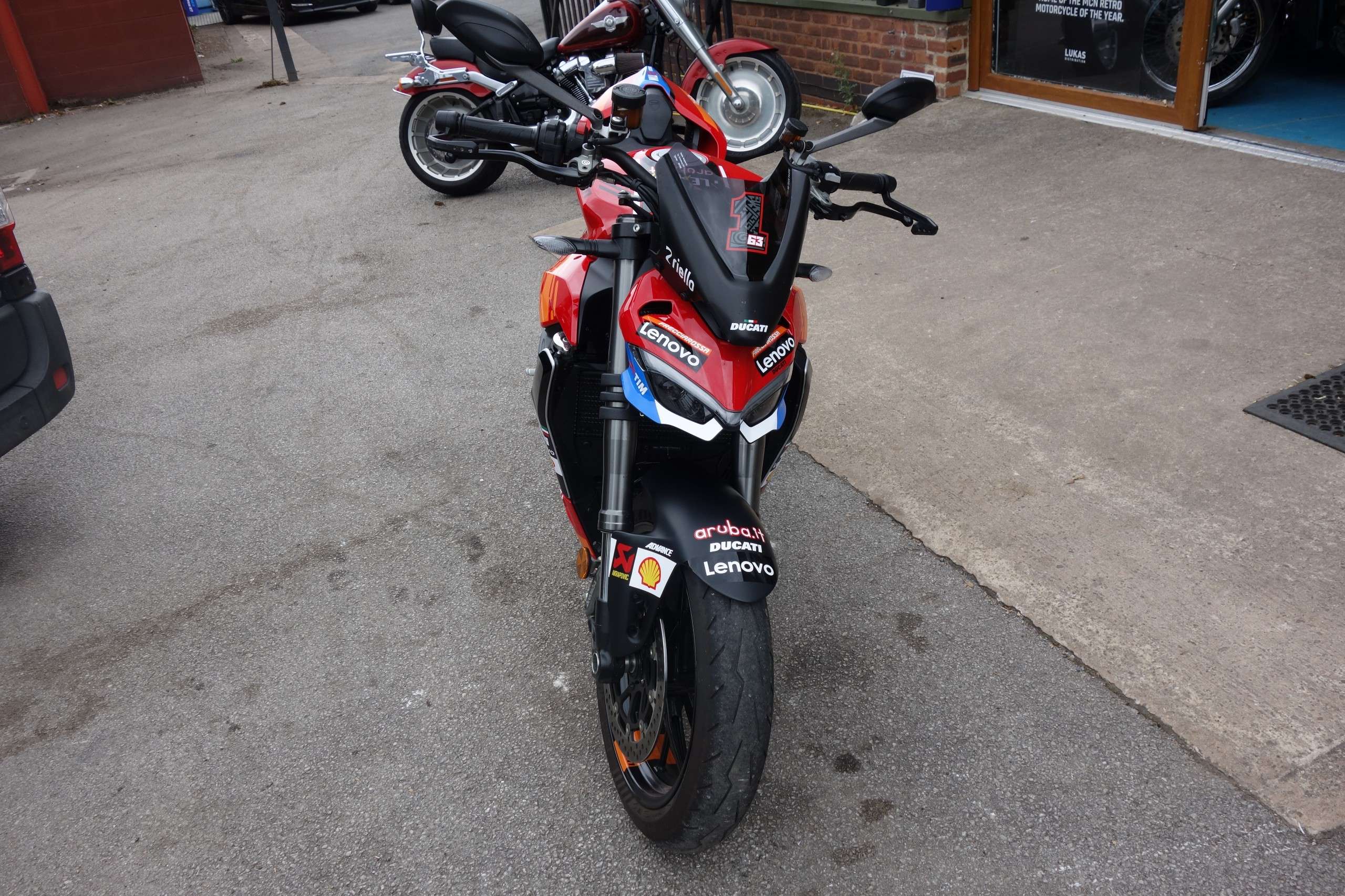 null DUCATI STREETFIGHTER null DUCATI STREETFIGHTER