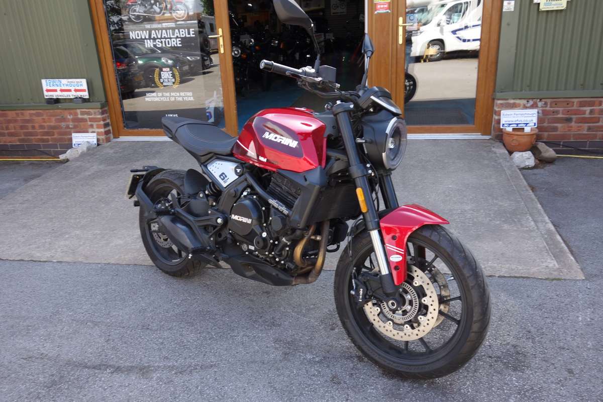 Check out this Moto Morini Seiemezzo Str 2022 Petrol Manual