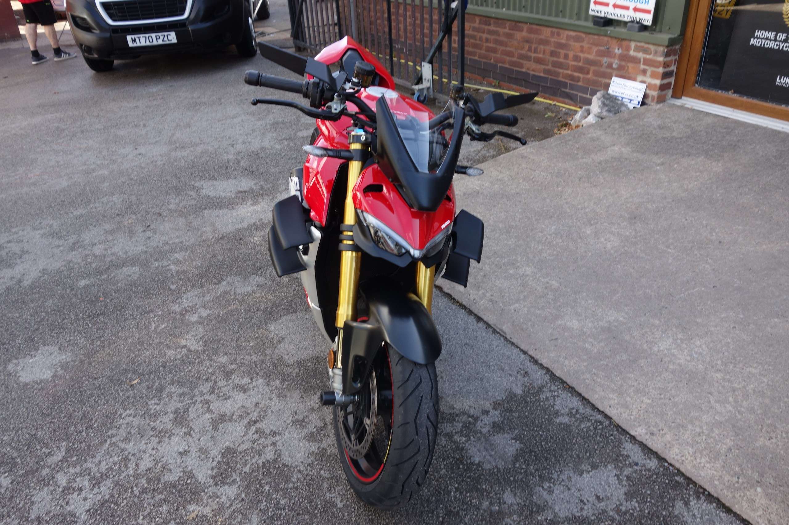 2022 DUCATI STREETFIGHTER V4S 2022 DUCATI STREETFIGHTER V4S