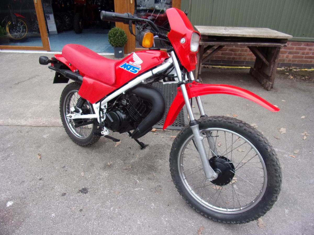Check out this Honda Mt 1990 Petrol Manual