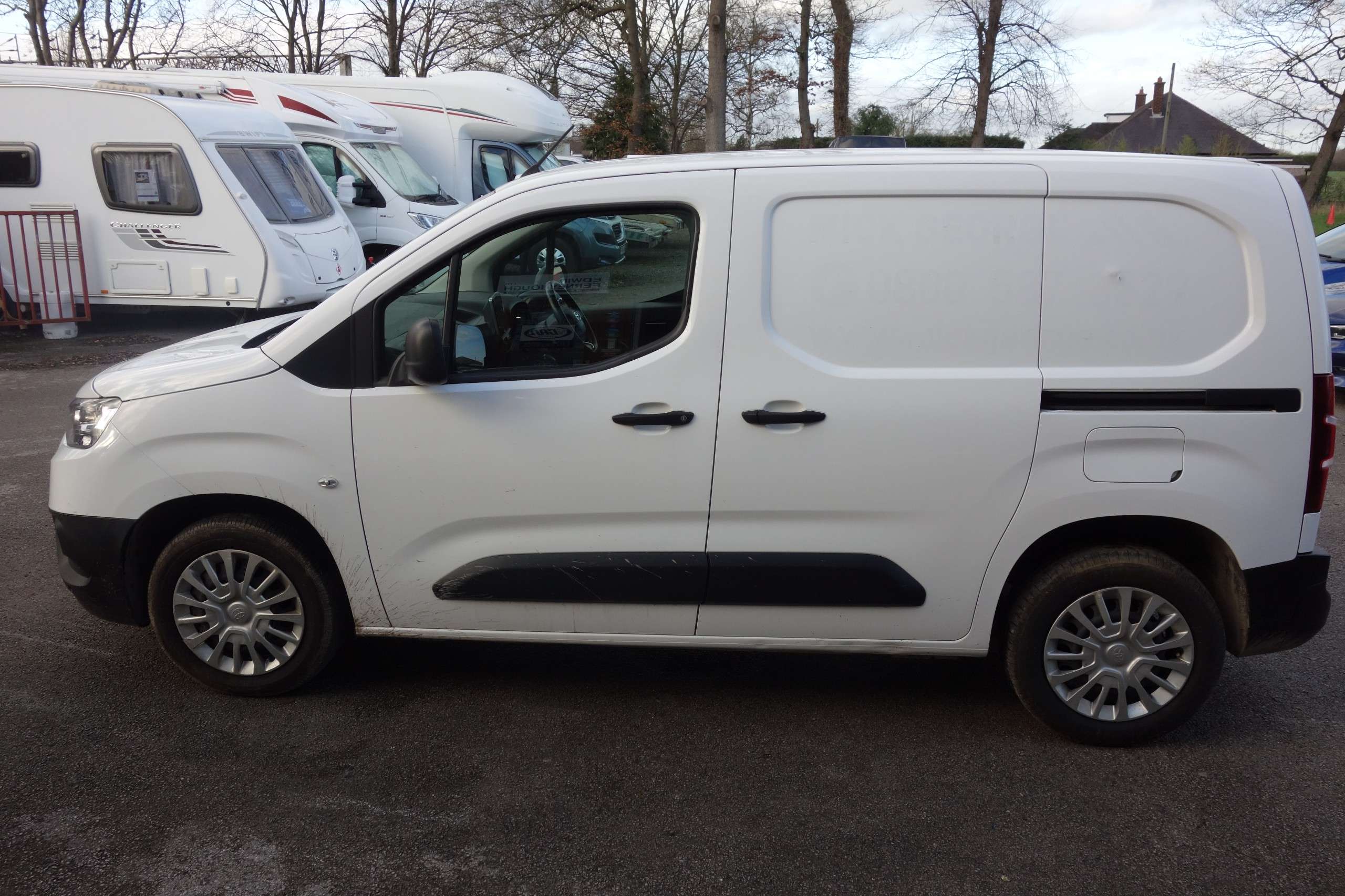 2021 TOYOTA PROACE 2021 TOYOTA PROACE