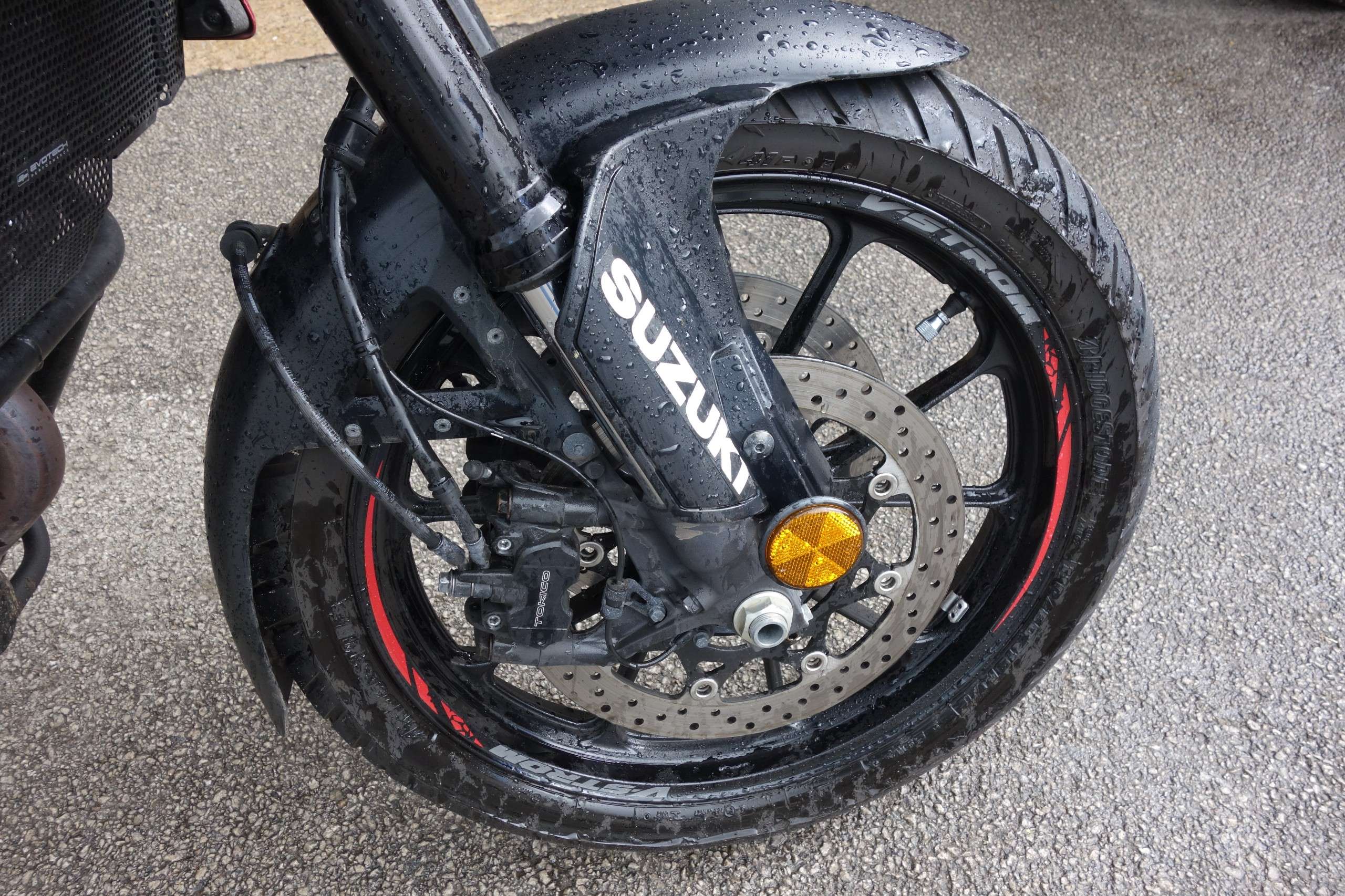 A 2021 SUZUKI V-STROM 1050 Adventure Petrol Manual Euro 5 (107 ps) A 2021 SUZUKI V-STROM 1050 Adventure Petrol Manual Euro 5 (107 ps)