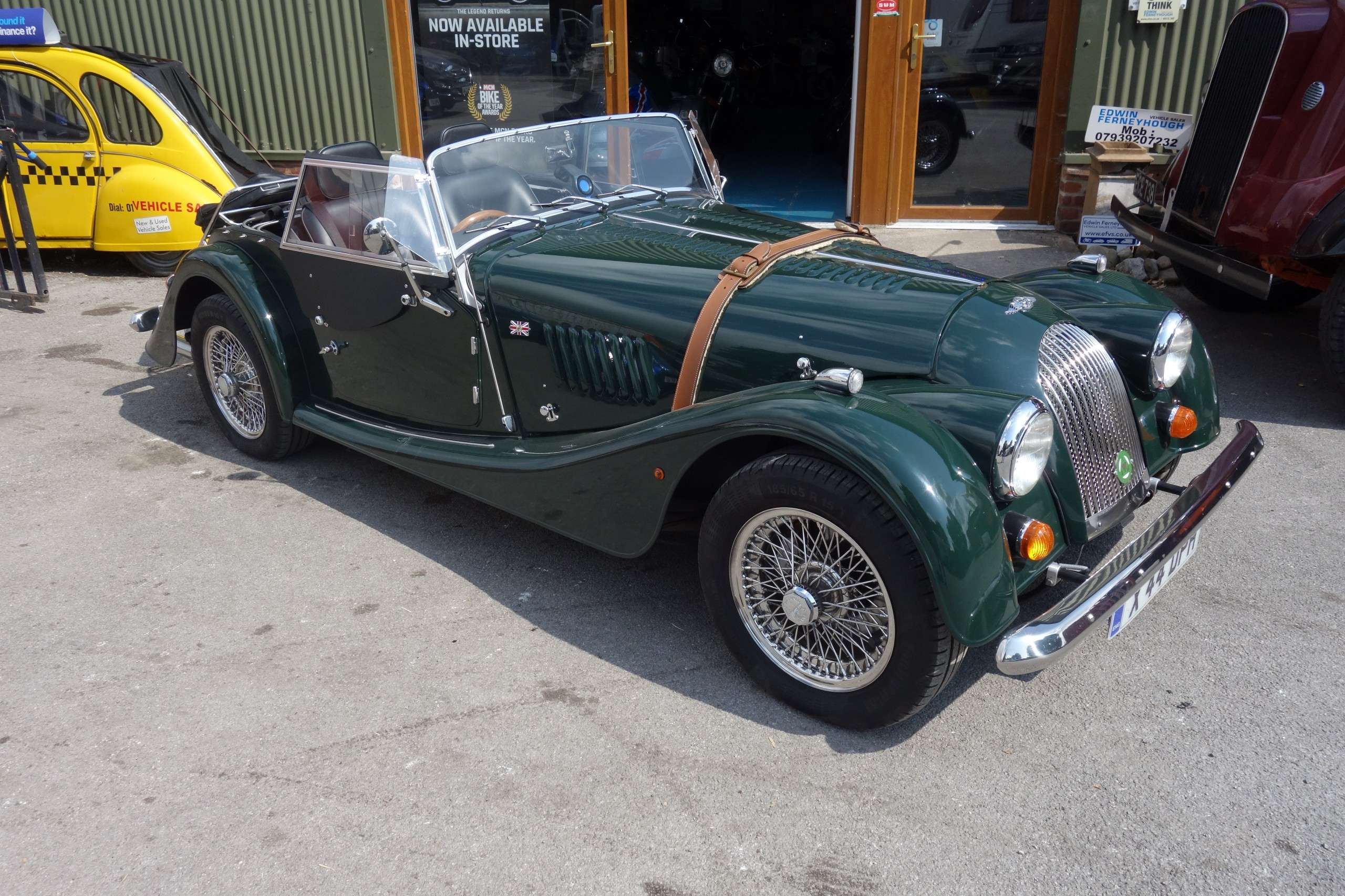 A 2002 MORGAN 4/4 1.8 Convertible 2dr Petrol Manual (2 seat) (196 g/km, 114 bhp) A 2002 MORGAN 4/4 1.8 Convertible 2dr Petrol Manual (2 seat) (196 g/km, 114 bhp)