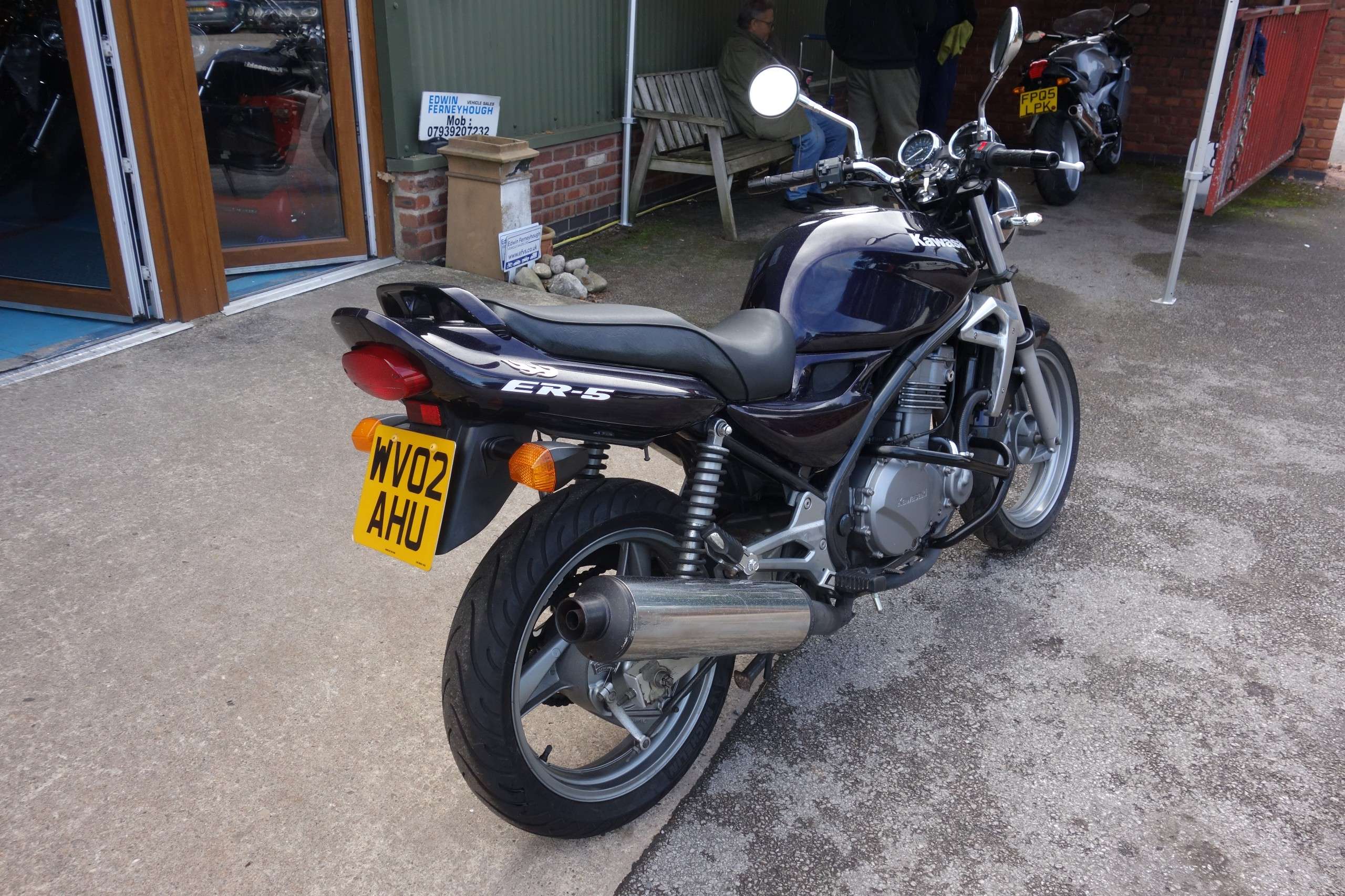 A 2002 KAWASAKI ER-5 500 Naked Petrol Manual A 2002 KAWASAKI ER-5 500 Naked Petrol Manual