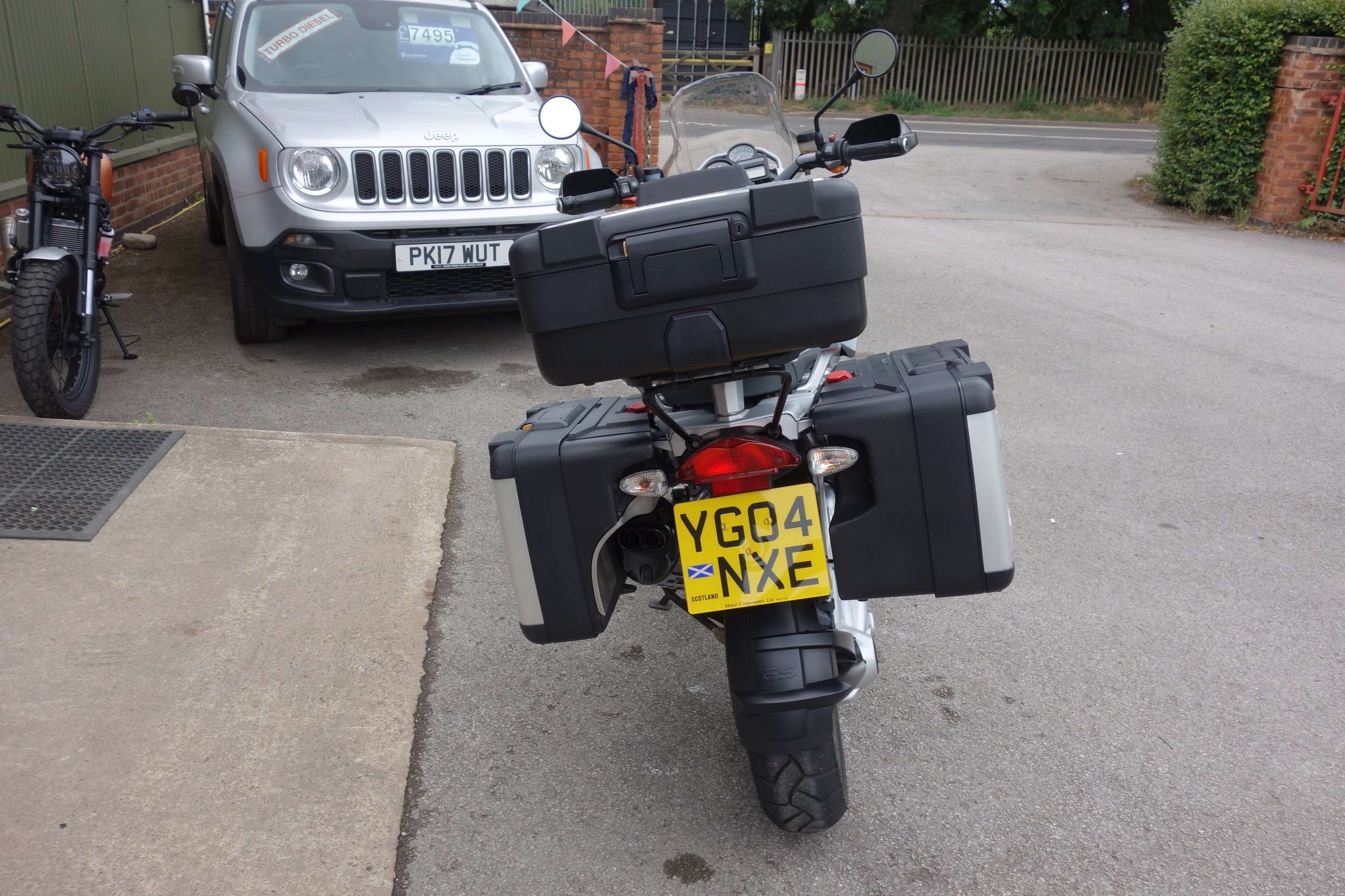 2004 BMW R SERIES 2004 BMW R SERIES