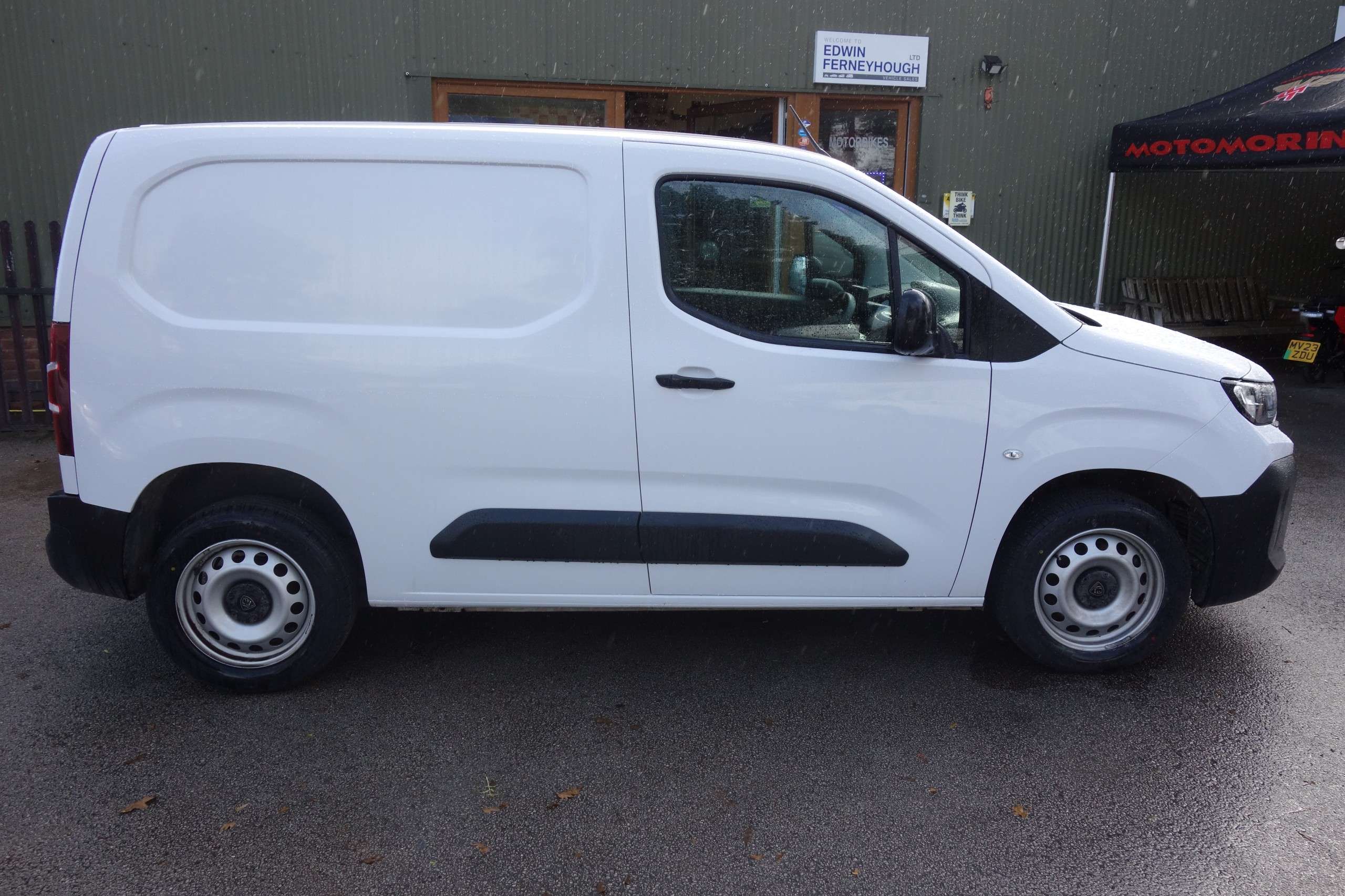 A 2024 PEUGEOT PARTNER 1.5 BlueHDi 1000 Professional Standard Panel Van 5dr Diesel Manual SWB Euro 6 (s/s) (100 ps) A 2024 PEUGEOT PARTNER 1.5 BlueHDi 1000 Professional Standard Panel Van 5dr Diesel Manual SWB Euro 6 (s/s) (100 ps)