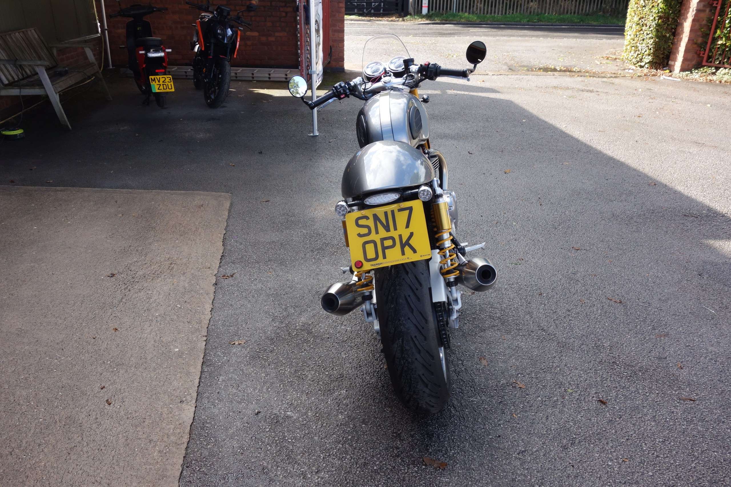 2017 TRIUMPH THRUXTON 2017 TRIUMPH THRUXTON