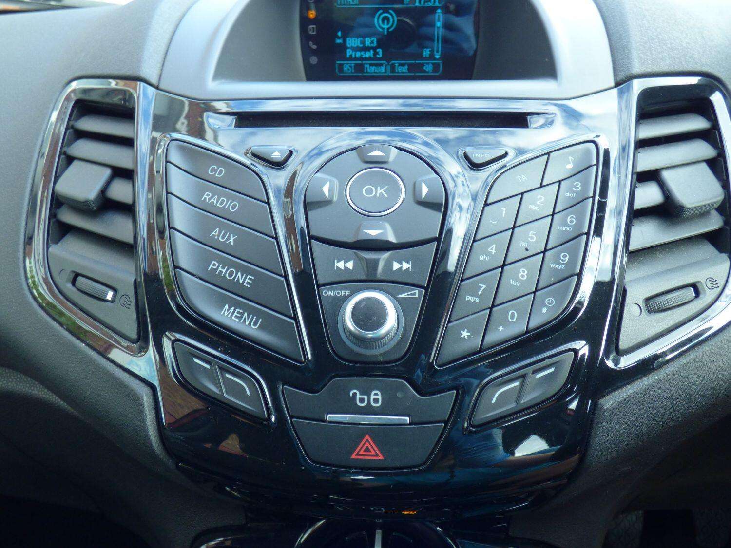 2015 FORD FIESTA 2015 FORD FIESTA