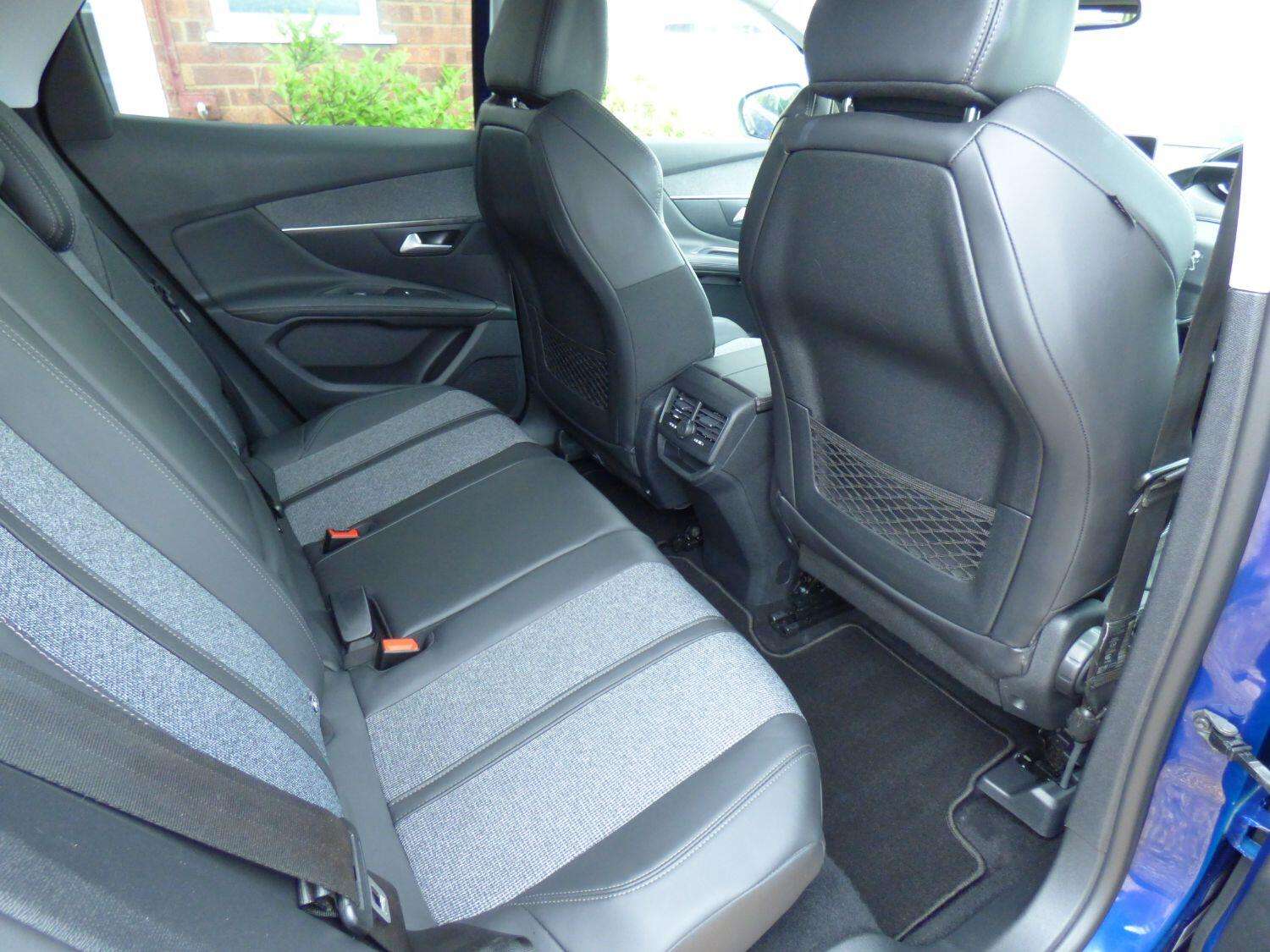 2018 PEUGEOT 3008 2018 PEUGEOT 3008