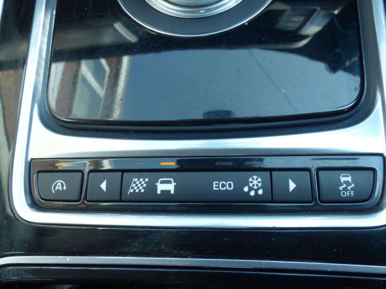 2015 JAGUAR XF 2015 JAGUAR XF