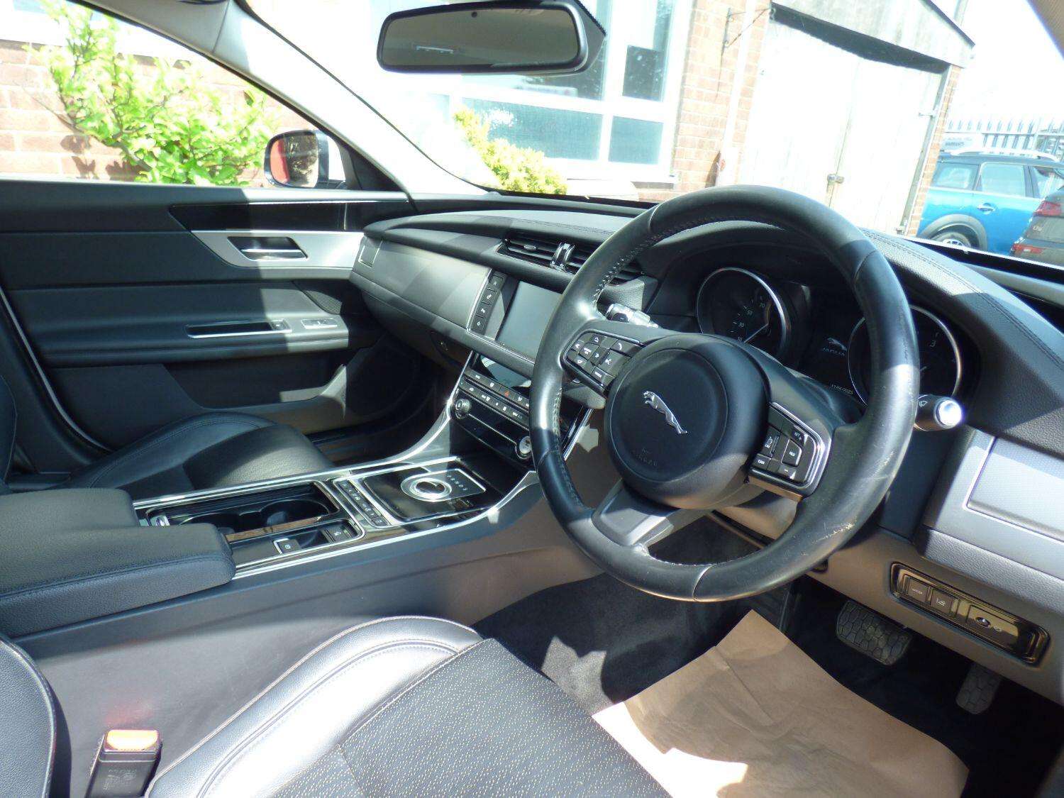 2015 JAGUAR XF 2015 JAGUAR XF