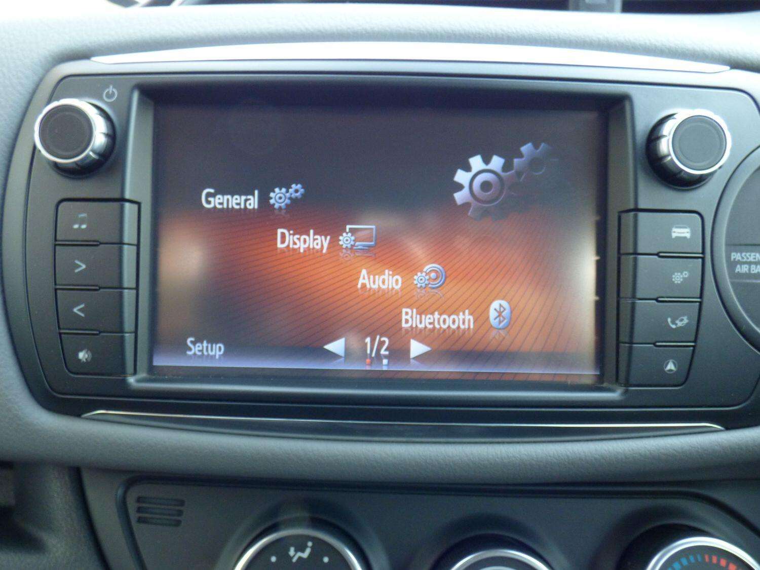 2015 TOYOTA YARIS 2015 TOYOTA YARIS