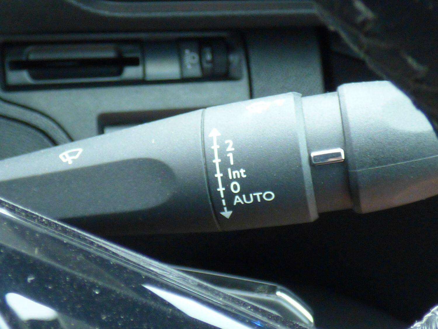 2018 PEUGEOT 3008 2018 PEUGEOT 3008