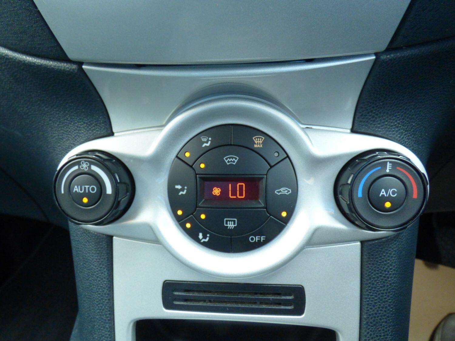 2012 FORD FIESTA 2012 FORD FIESTA