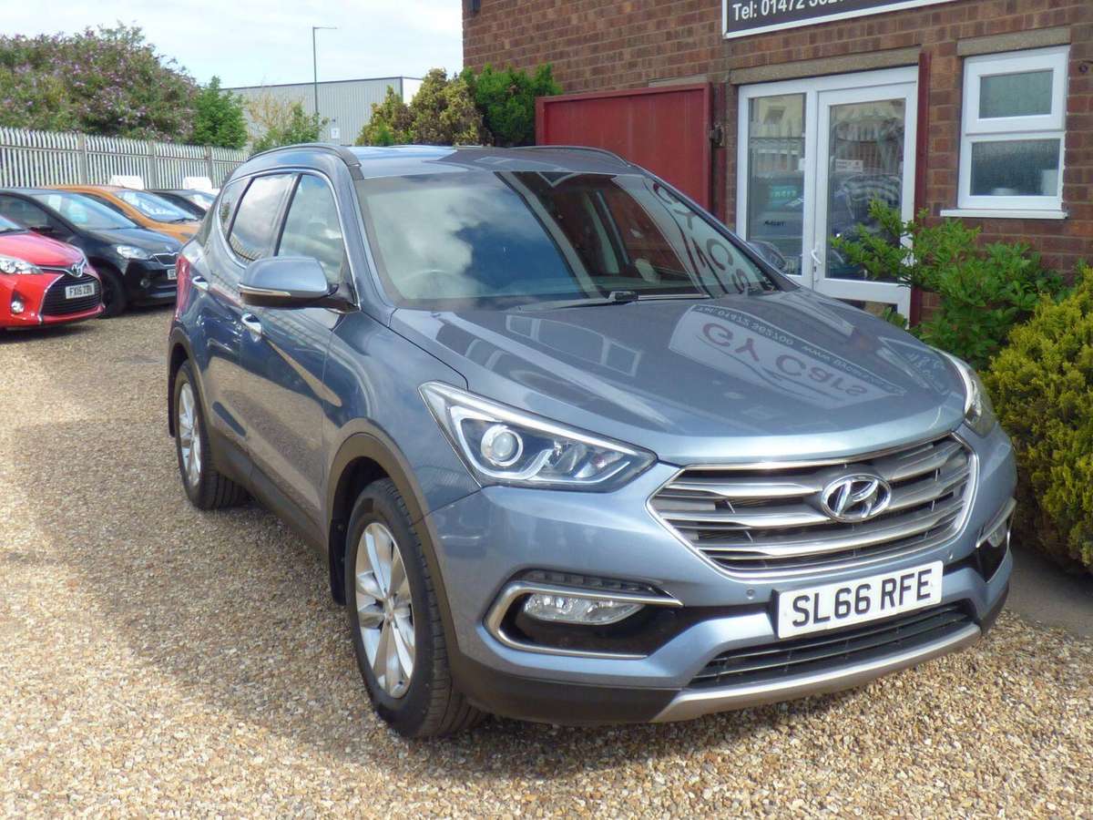 Check out this Hyundai Santa Fe 2016 Diesel Manual