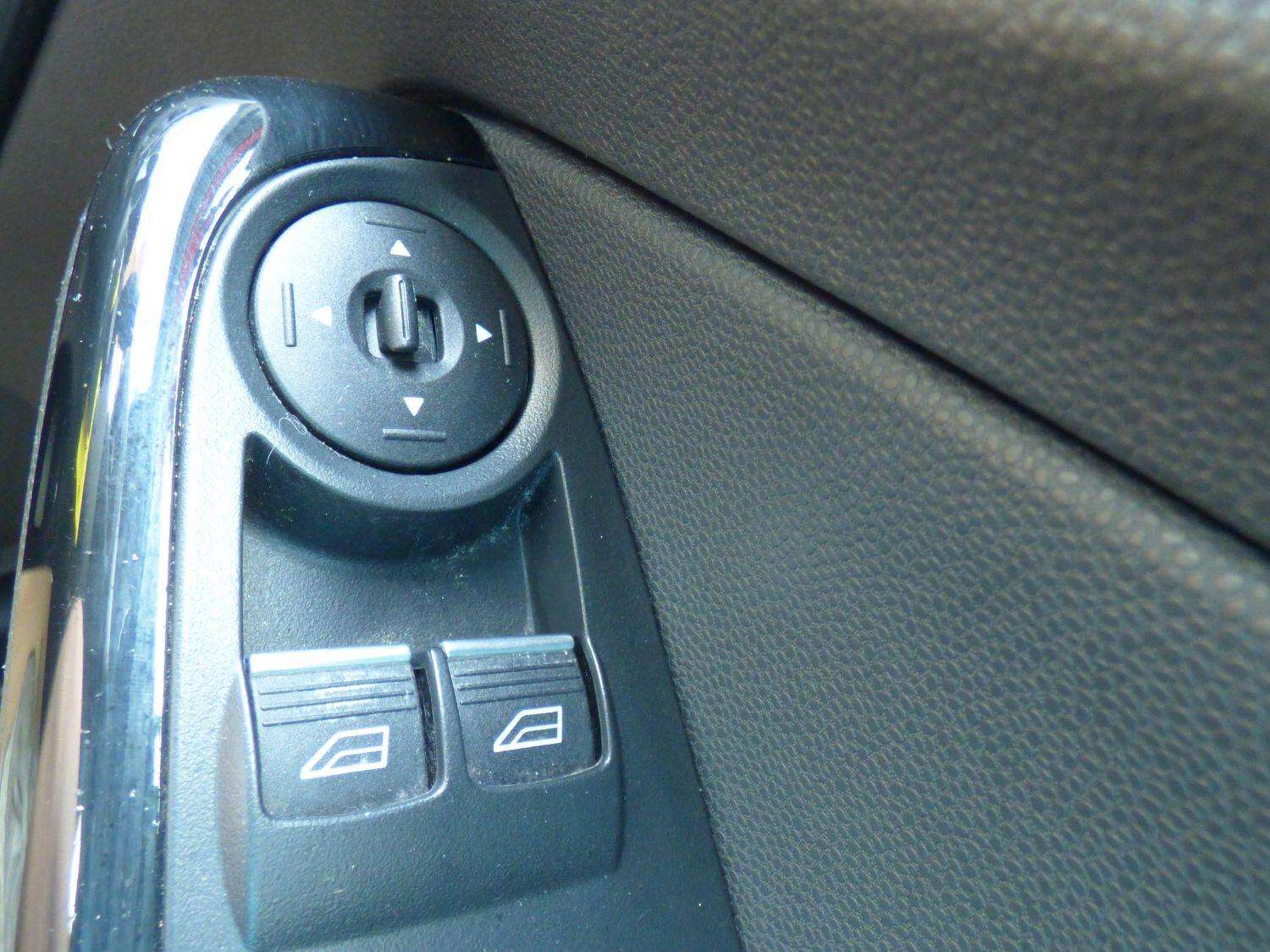 2015 FORD FIESTA 2015 FORD FIESTA