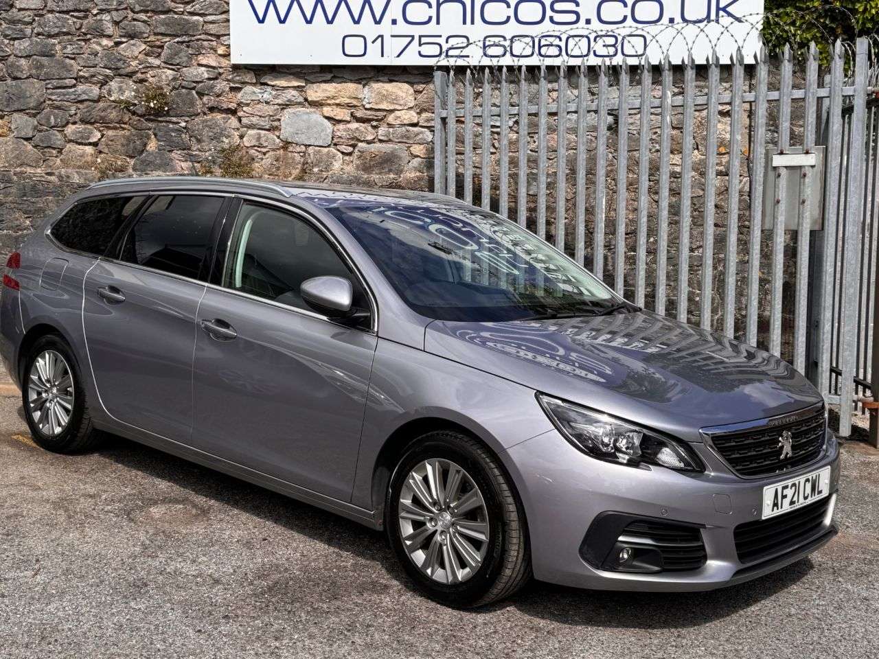 A 2021 PEUGEOT 308 1.5 BLUEHDI S/S SW ALLURE DIGITAL 5d 129 BHP A 2021 PEUGEOT 308 1.5 BLUEHDI S/S SW ALLURE DIGITAL 5d 129 BHP