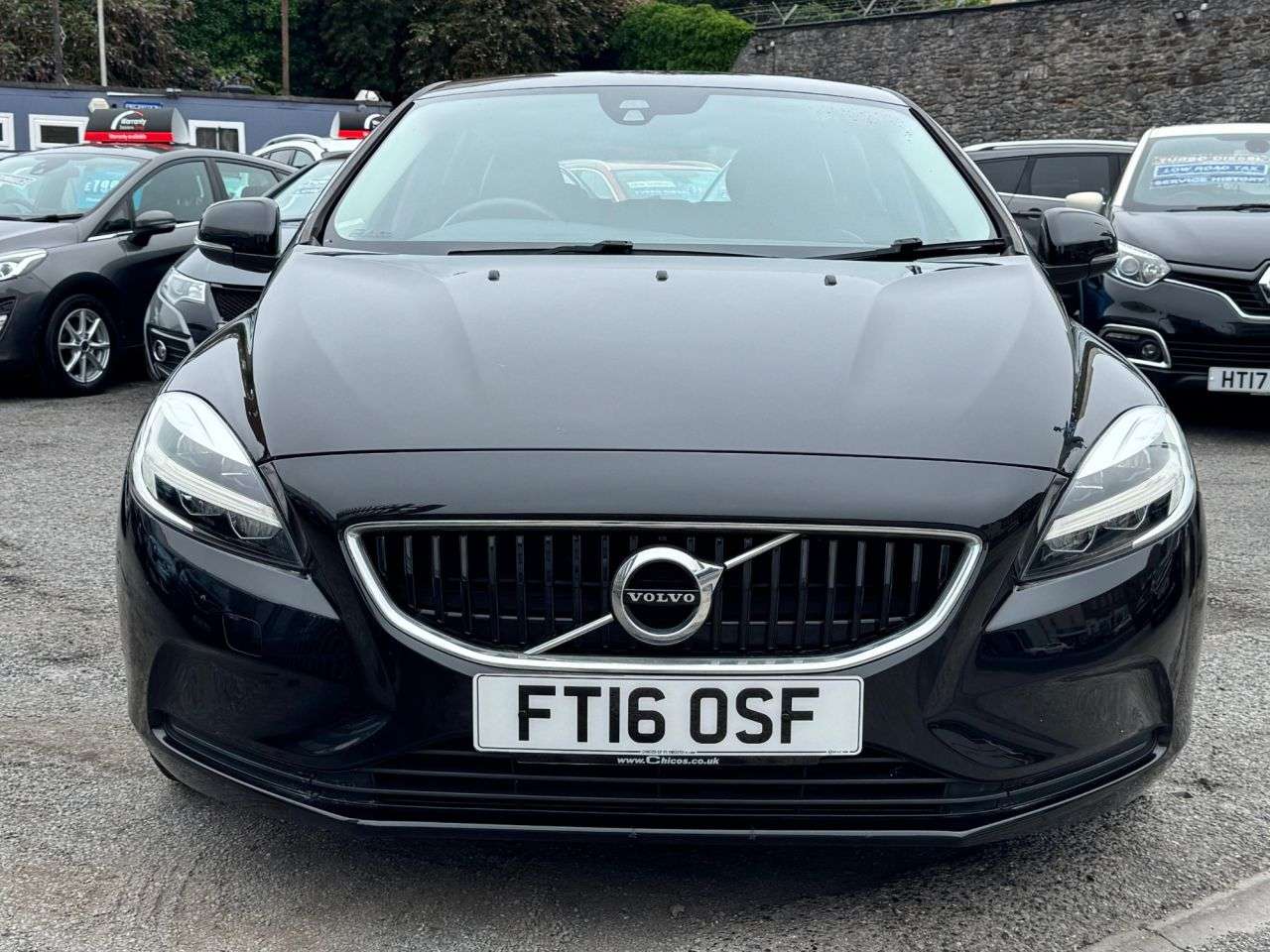 2016 VOLVO V40 2016 VOLVO V40