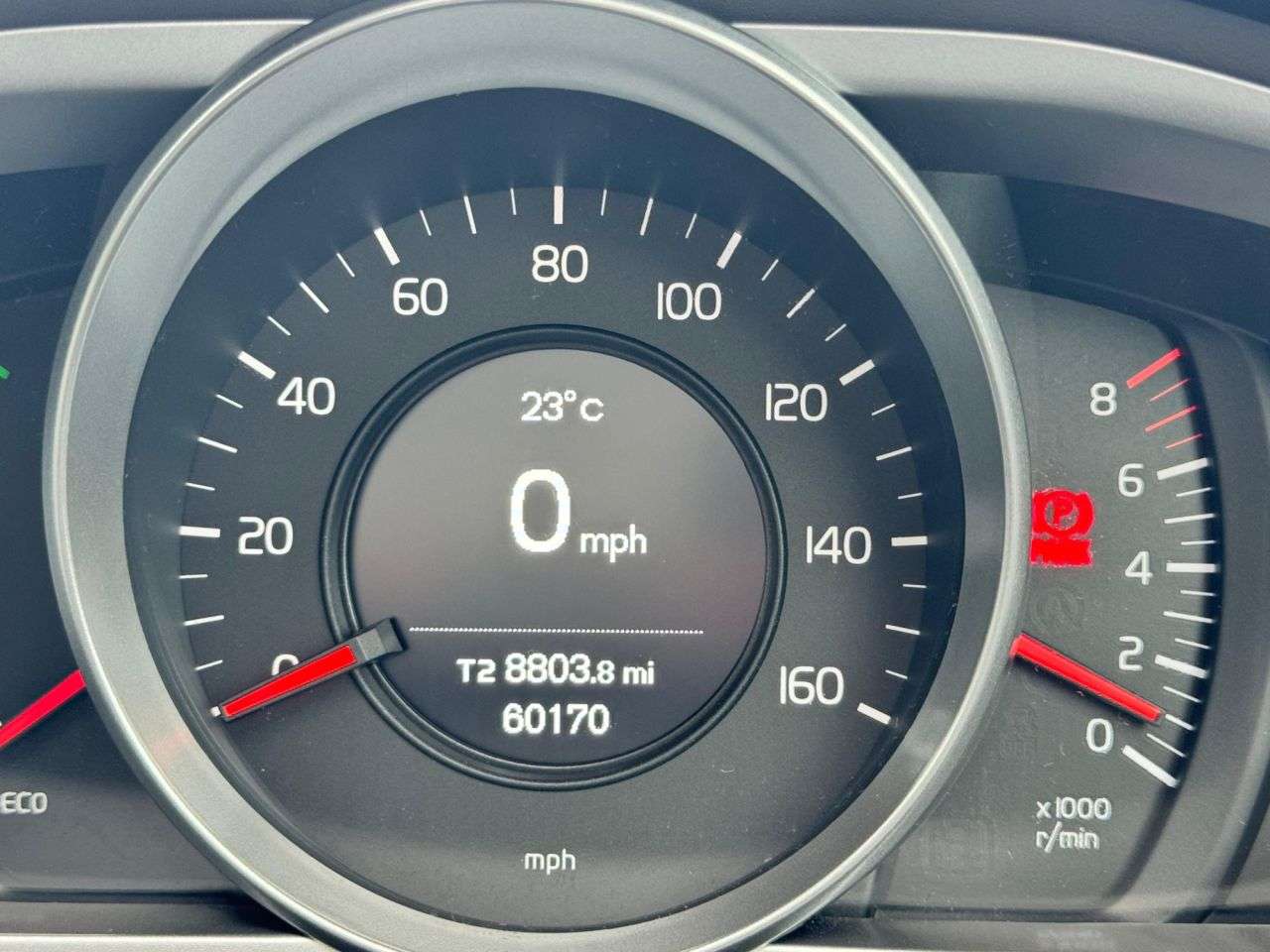 2016 VOLVO V40 2016 VOLVO V40