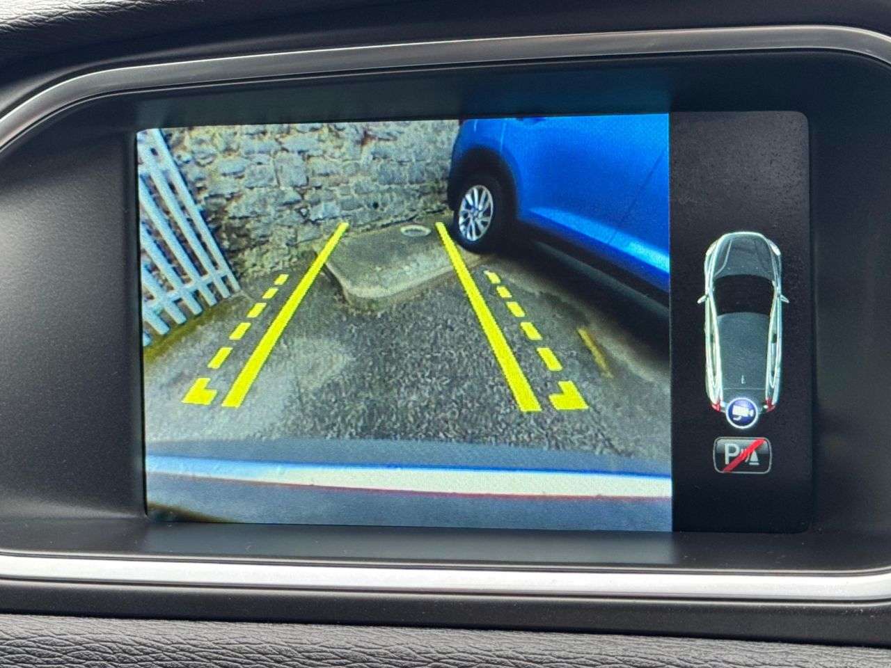 2016 VOLVO V40 2016 VOLVO V40