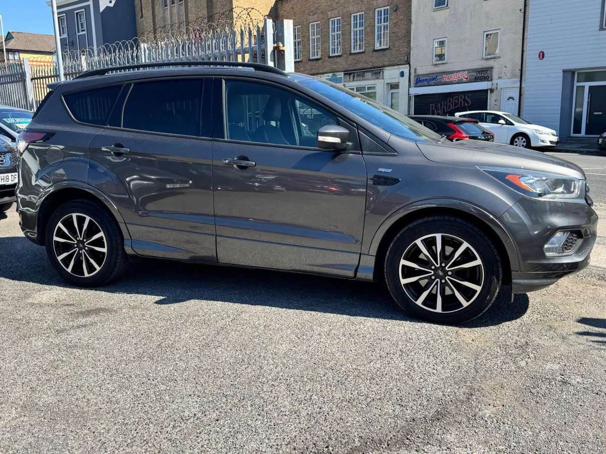 Check out this Ford Kuga 2017 Diesel Manual