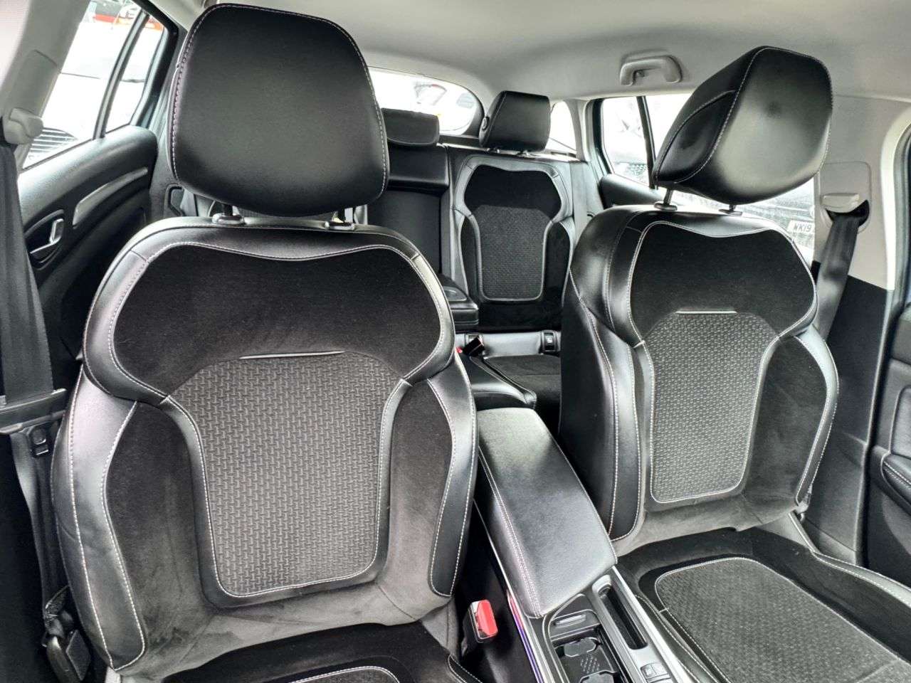 2017 RENAULT MEGANE DIESEL SPORT TOURER 2017 RENAULT MEGANE DIESEL SPORT TOURER