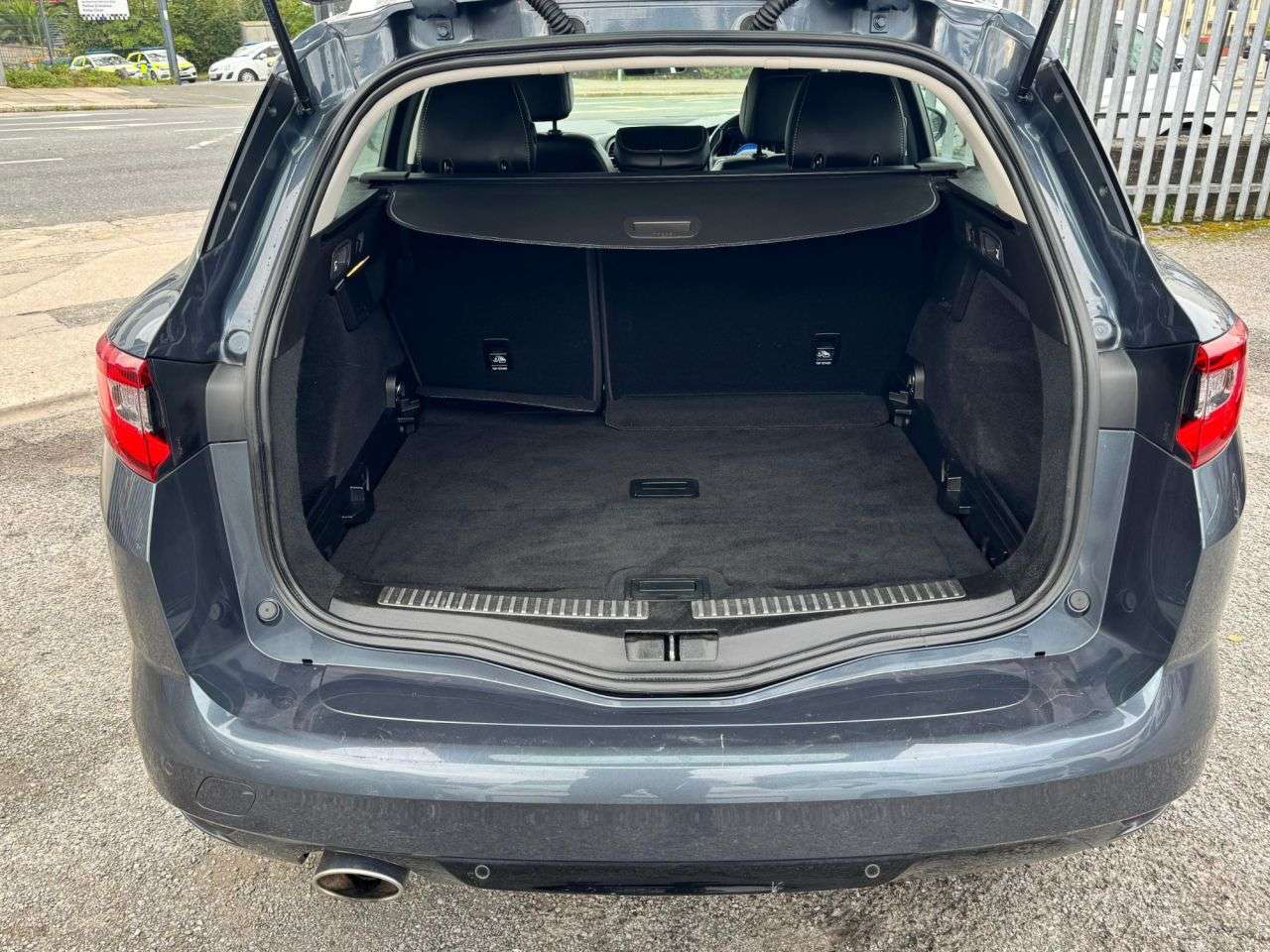 2017 RENAULT MEGANE DIESEL SPORT TOURER 2017 RENAULT MEGANE DIESEL SPORT TOURER