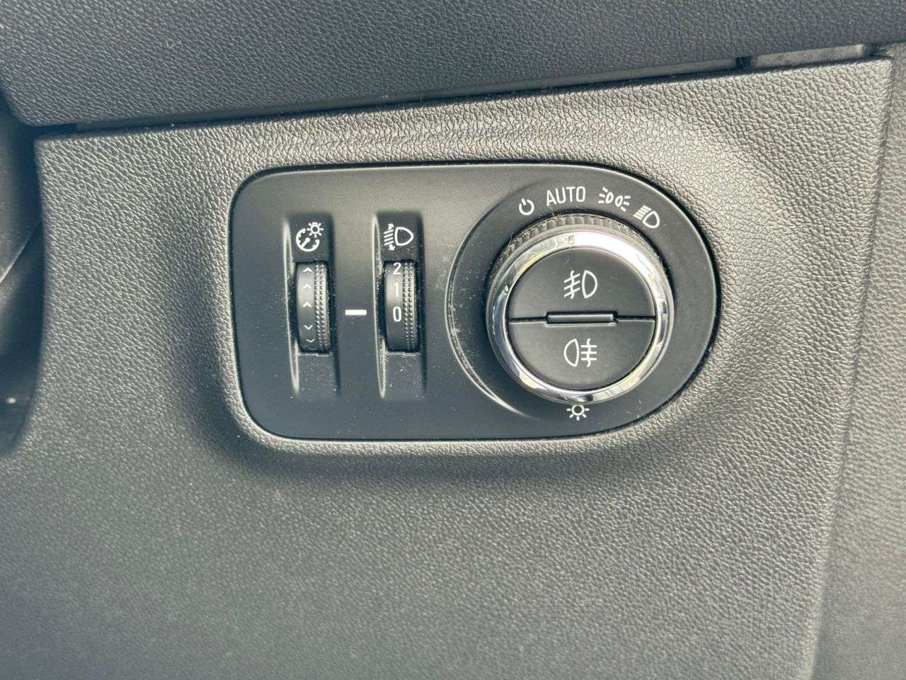 2015 VAUXHALL CORSA 2015 VAUXHALL CORSA