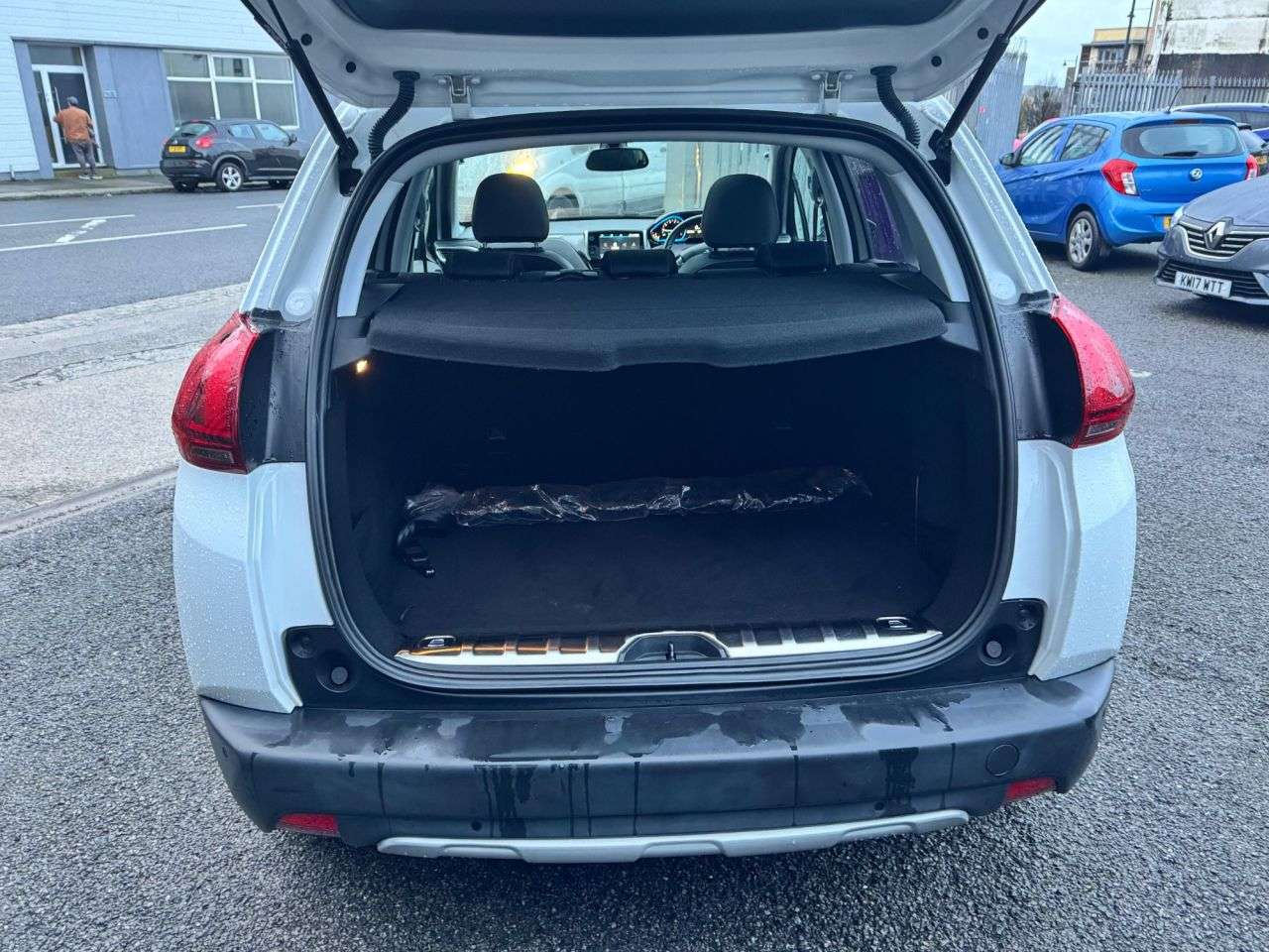 2018 PEUGEOT 2008 2018 PEUGEOT 2008