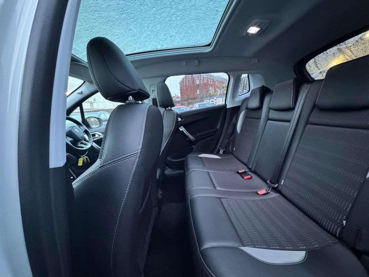 2018 PEUGEOT 2008 2018 PEUGEOT 2008