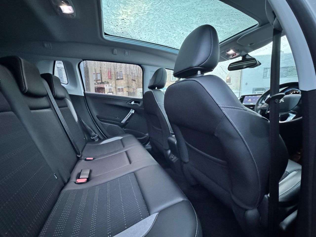 2018 PEUGEOT 2008 2018 PEUGEOT 2008