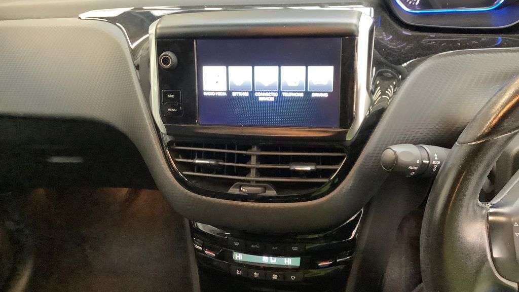 2016 PEUGEOT 2008 2016 PEUGEOT 2008