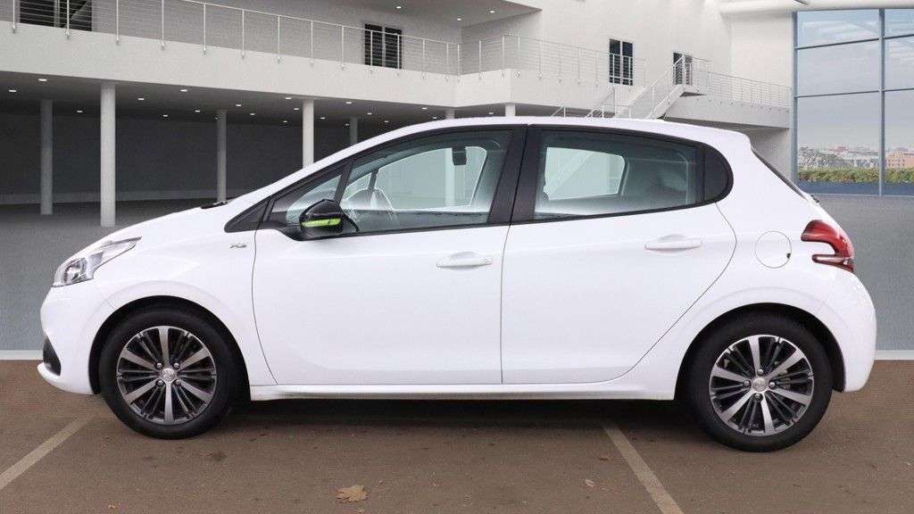 2016 PEUGEOT 208 2016 PEUGEOT 208