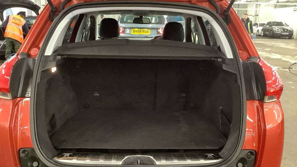 2015 PEUGEOT 2008 2015 PEUGEOT 2008