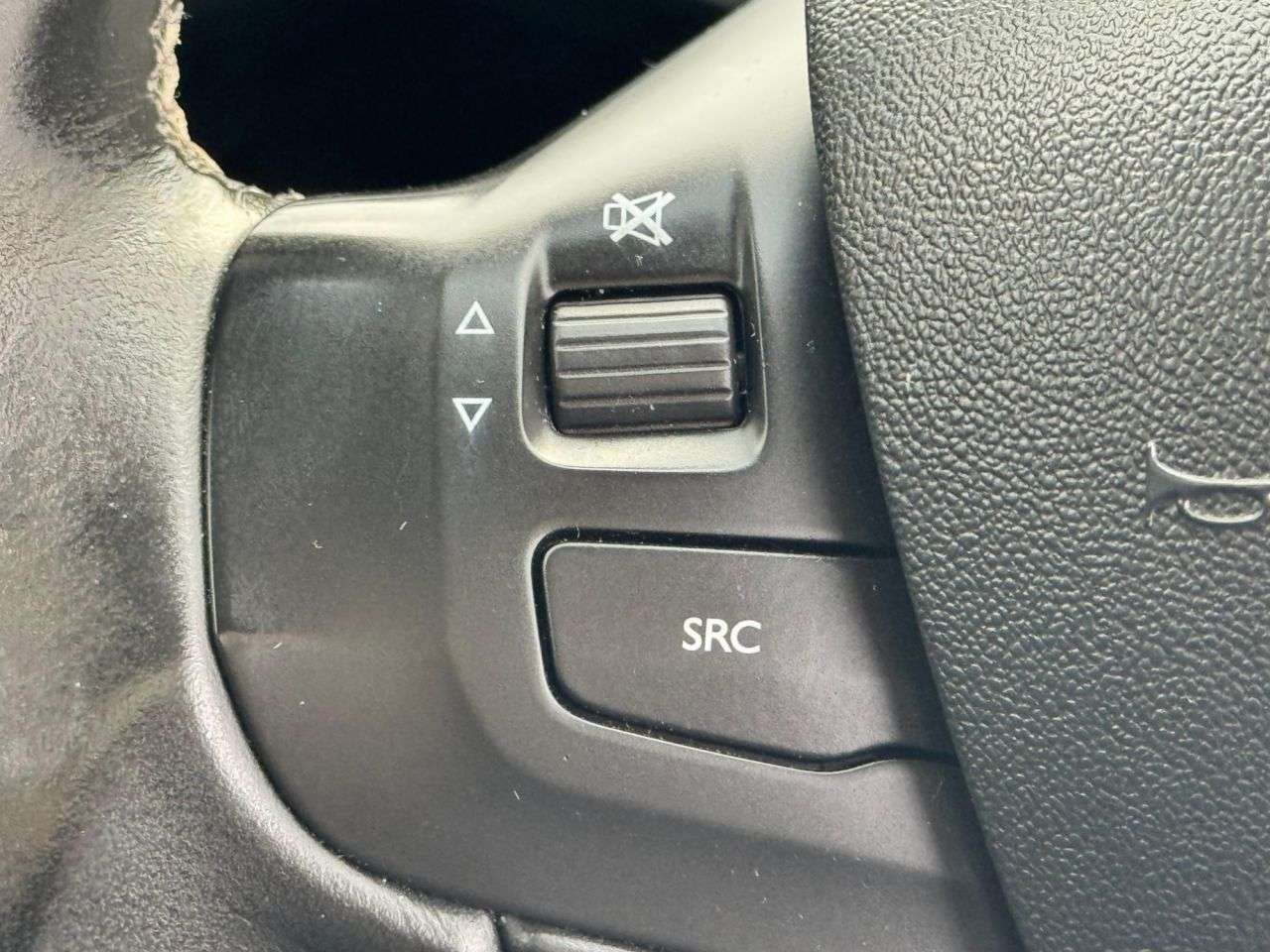 2015 PEUGEOT 2008 2015 PEUGEOT 2008