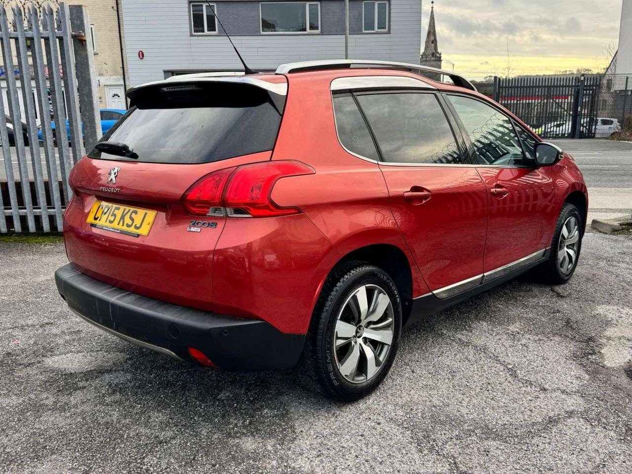 2015 PEUGEOT 2008 2015 PEUGEOT 2008