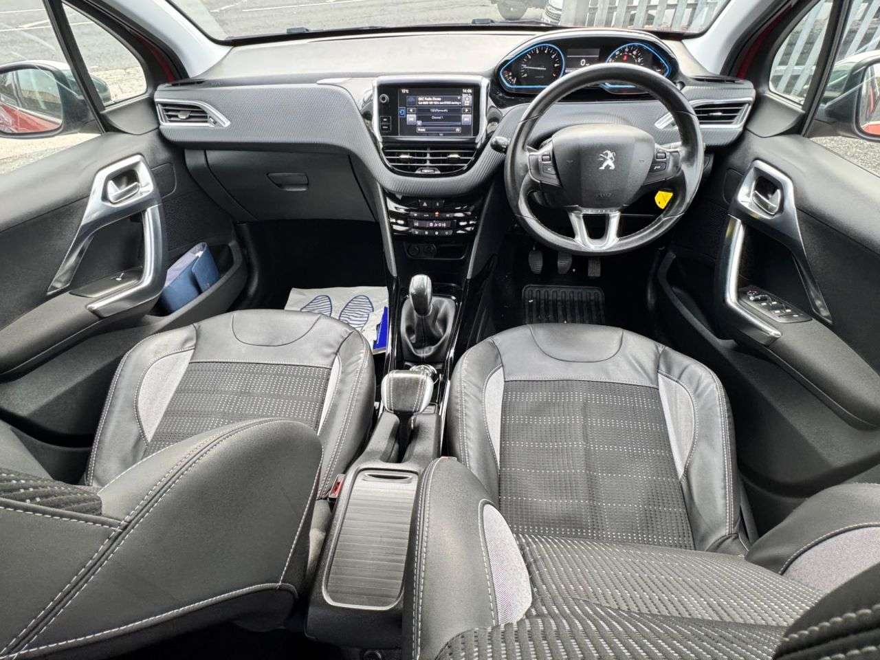 2015 PEUGEOT 2008 2015 PEUGEOT 2008