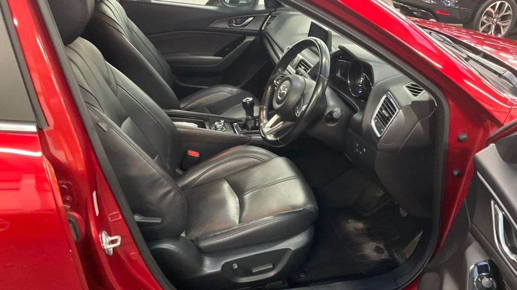 2018 MAZDA MAZDA3 2018 MAZDA MAZDA3