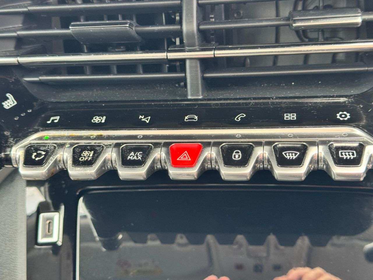 2020 PEUGEOT 2008 2020 PEUGEOT 2008