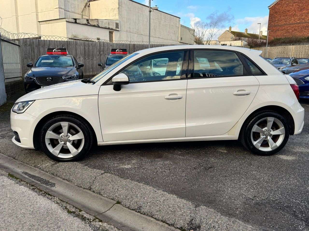 2017 AUDI A1 2017 AUDI A1