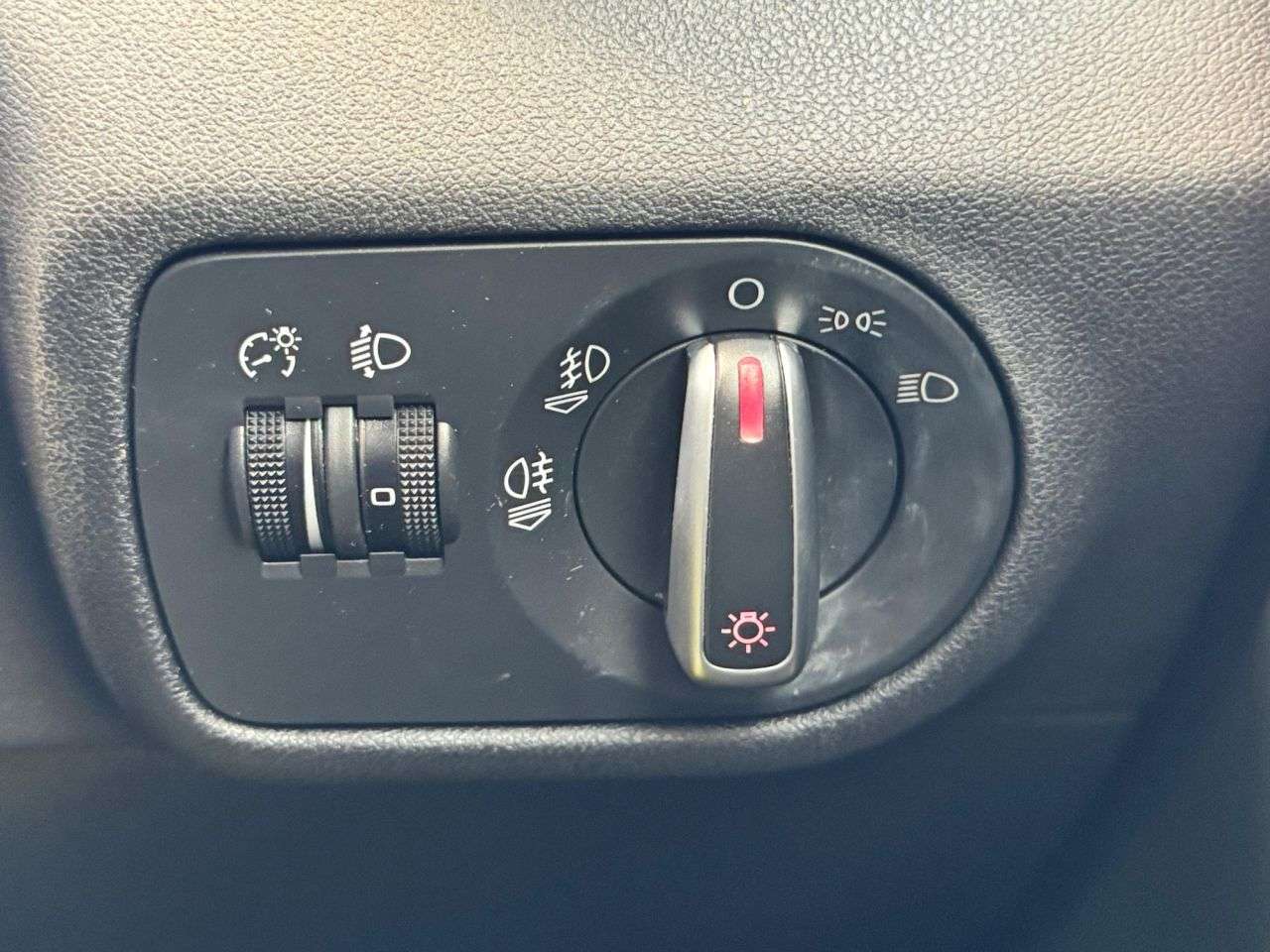 2017 AUDI A1 2017 AUDI A1