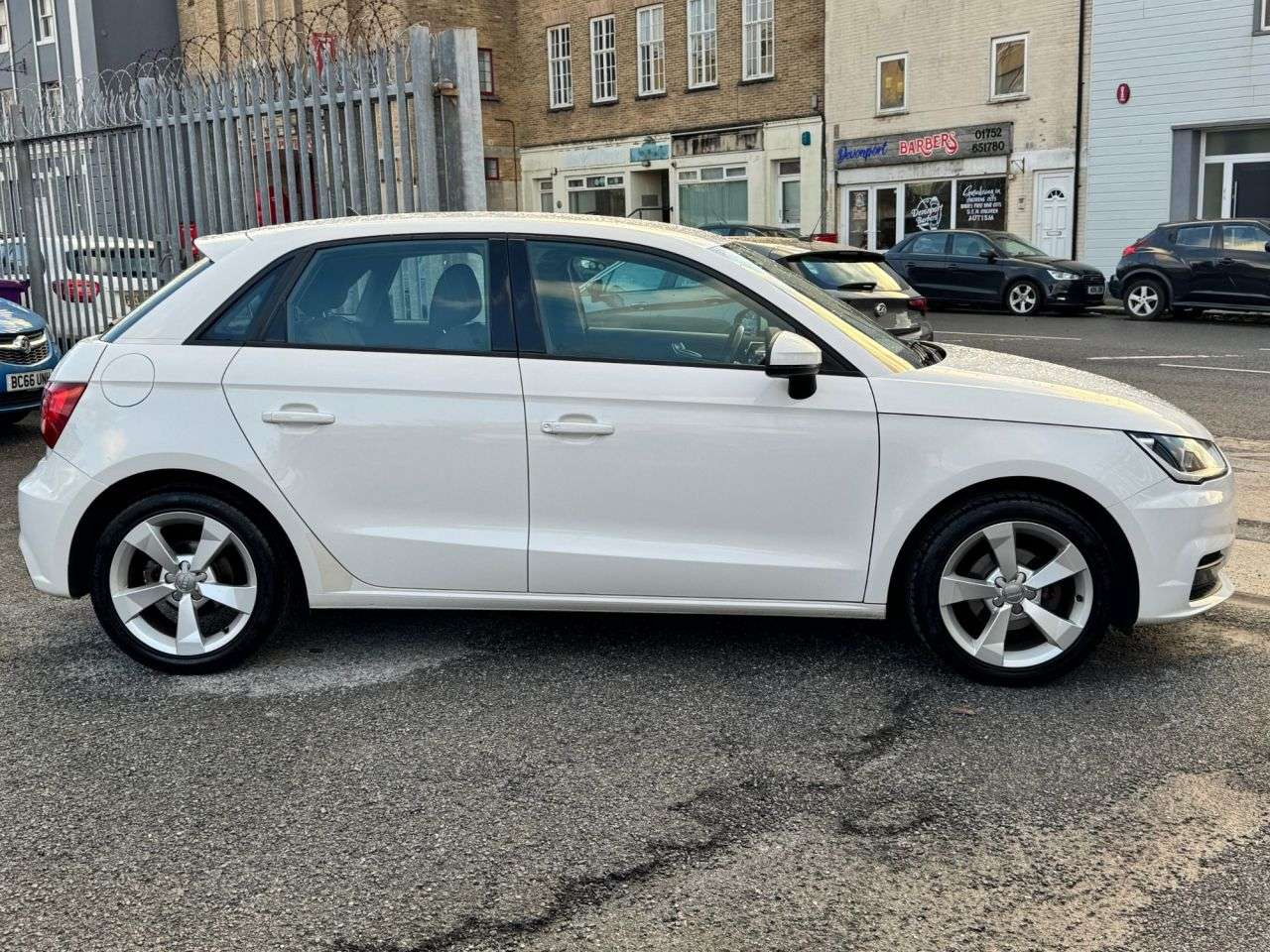 2017 AUDI A1 2017 AUDI A1