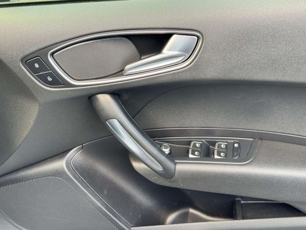 2017 AUDI A1 2017 AUDI A1