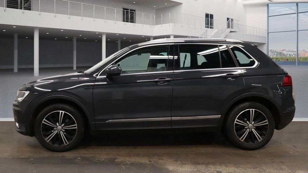 2017 VOLKSWAGEN TIGUAN 2017 VOLKSWAGEN TIGUAN