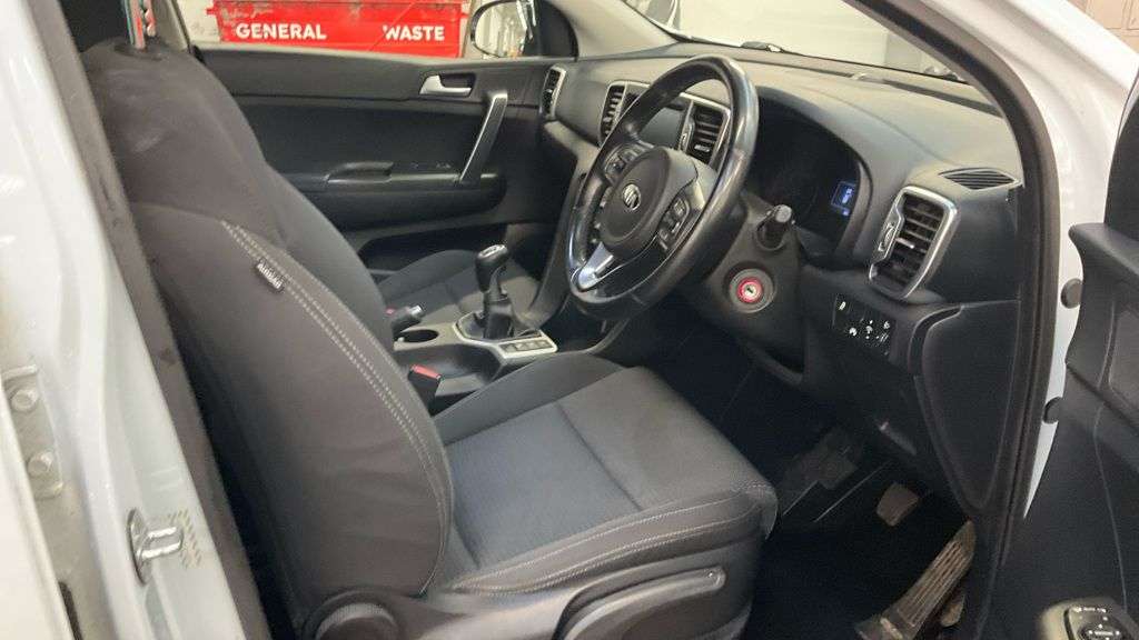 2017 KIA SPORTAGE 2017 KIA SPORTAGE