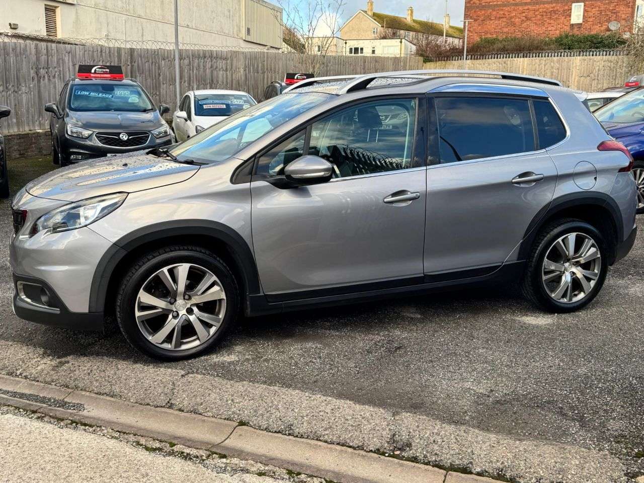 2019 PEUGEOT 2008 2019 PEUGEOT 2008