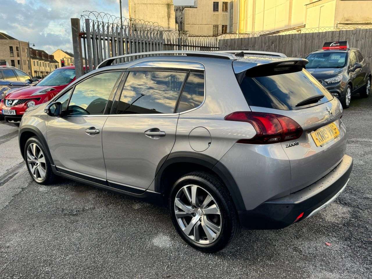 2019 PEUGEOT 2008 2019 PEUGEOT 2008