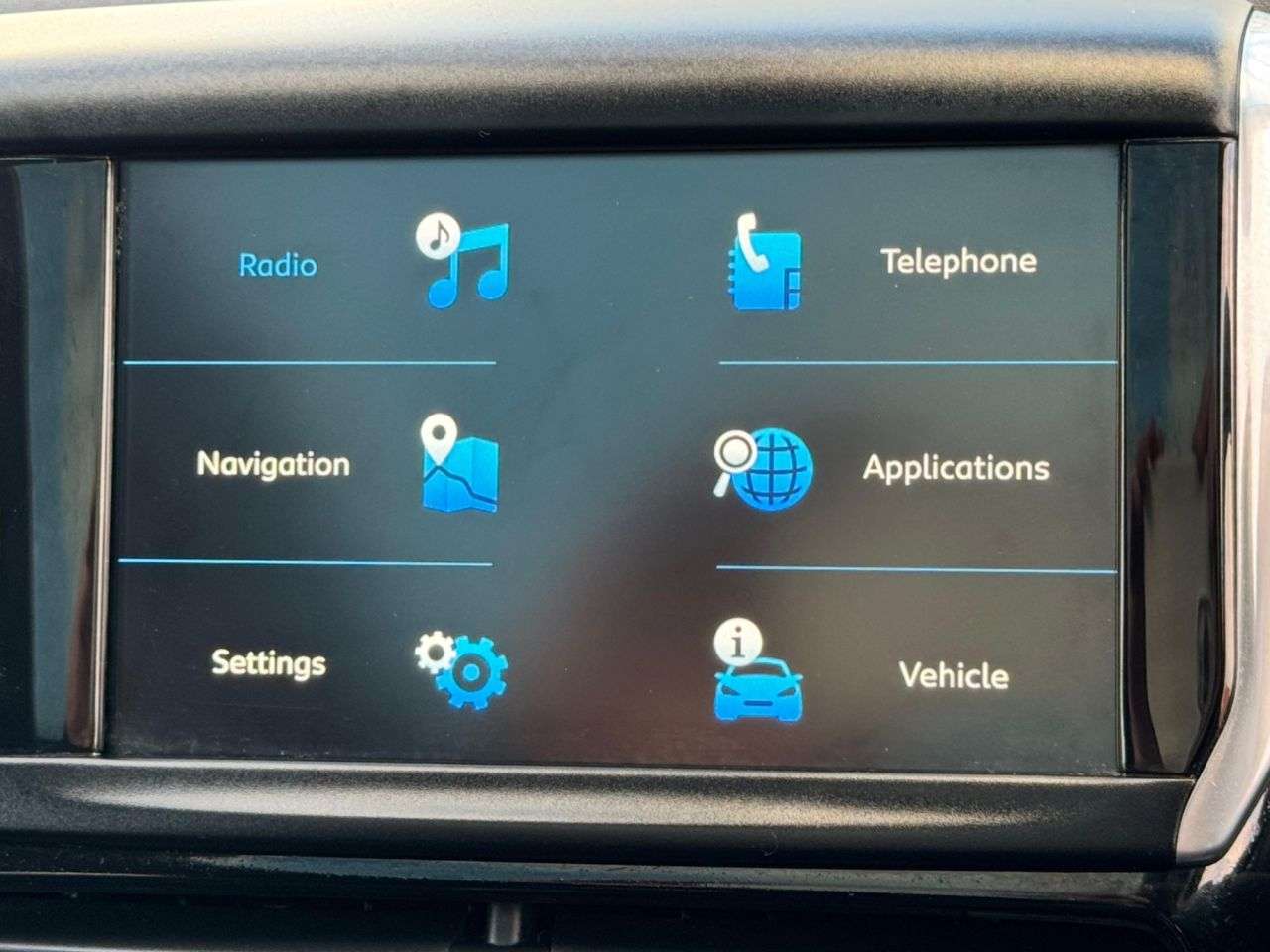 2019 PEUGEOT 2008 2019 PEUGEOT 2008