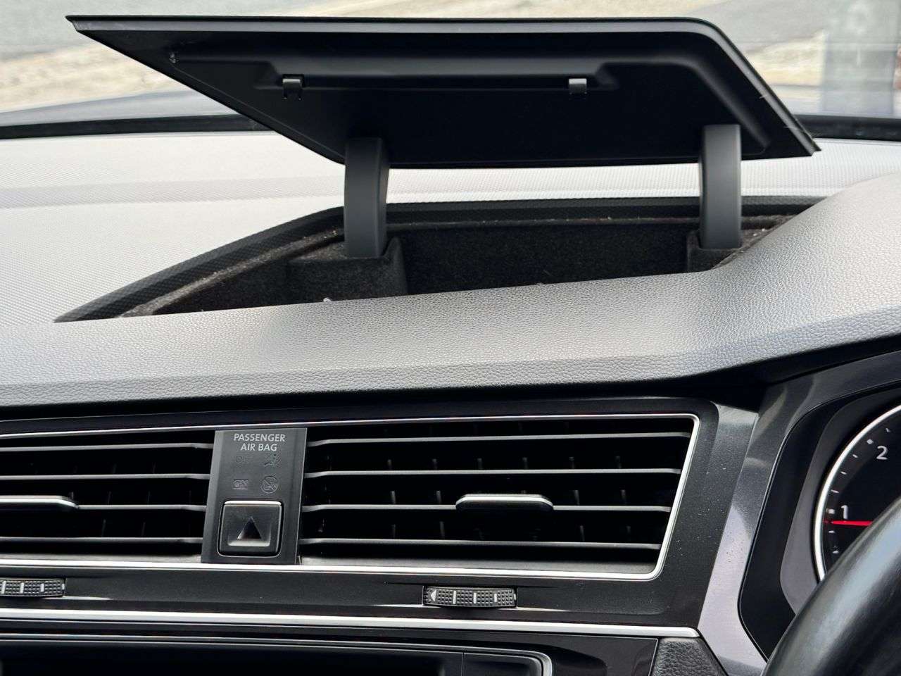 2017 VOLKSWAGEN TIGUAN 2017 VOLKSWAGEN TIGUAN