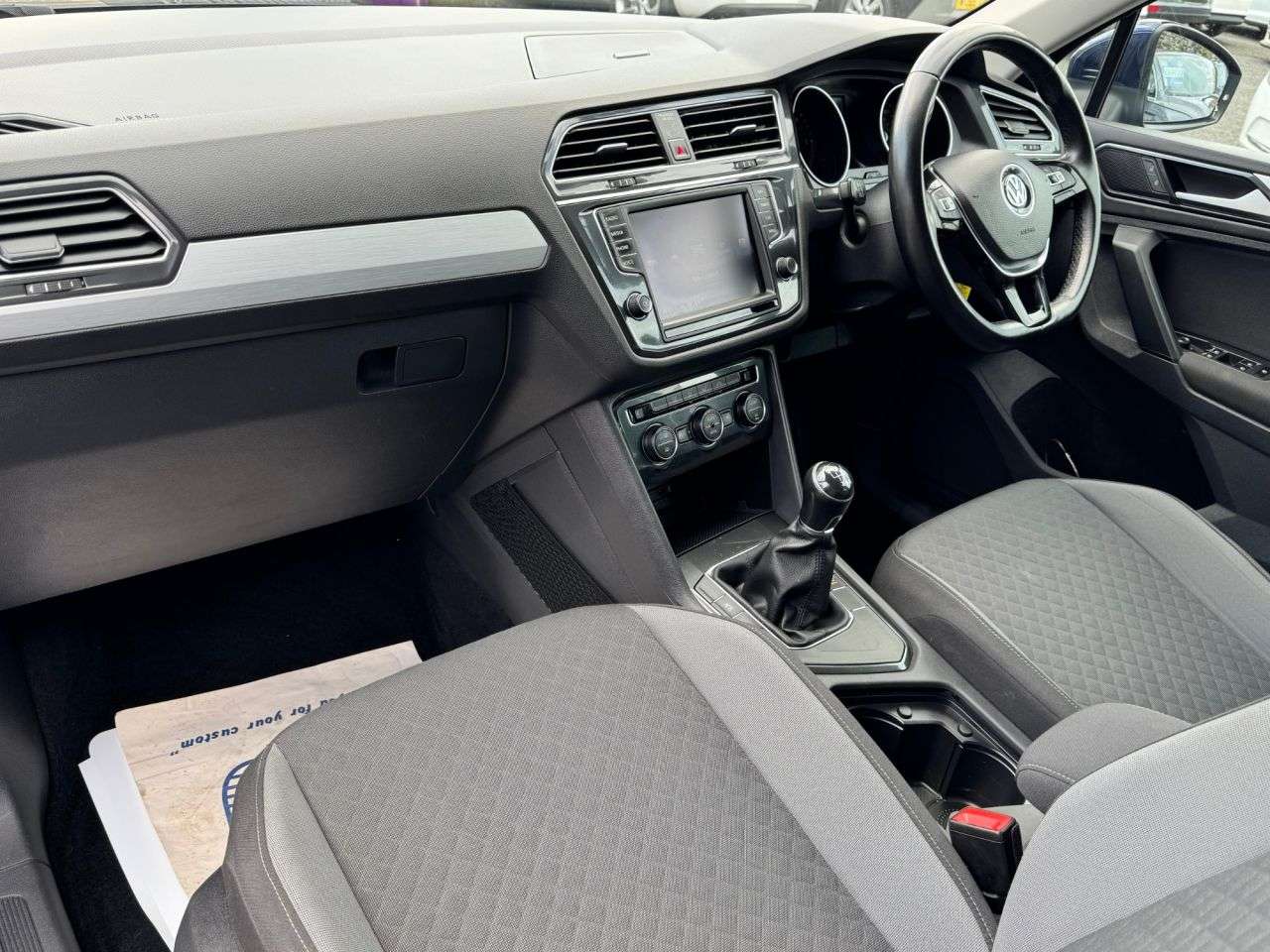 2017 VOLKSWAGEN TIGUAN 2017 VOLKSWAGEN TIGUAN